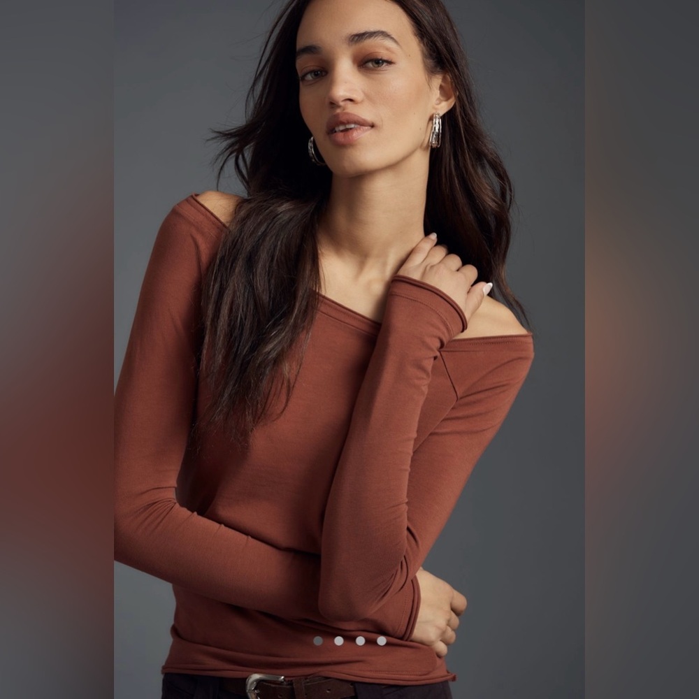 Pilcro Off-The-Shoulder Long-Sleeve Tee